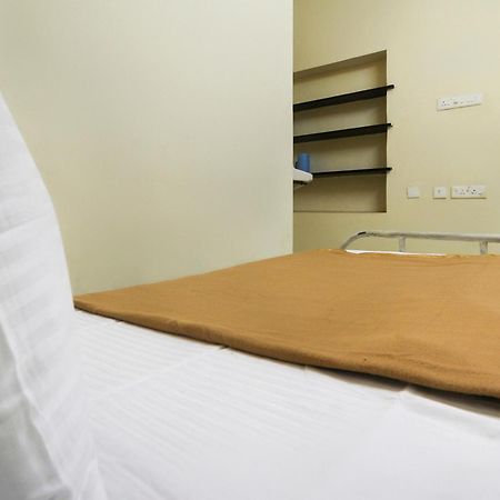 Spot On Jayalakshmi Residency Non Ac Hotel Kovilpatti Bagian luar foto