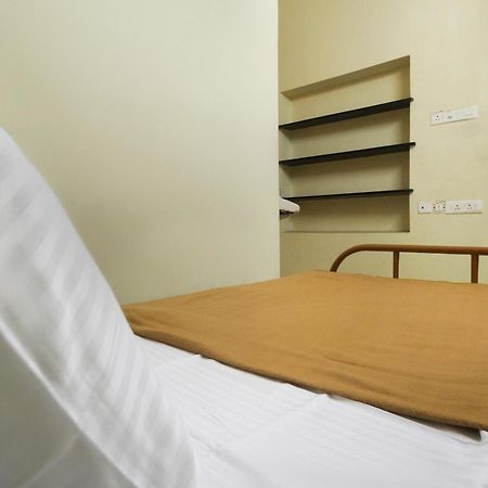 Spot On Jayalakshmi Residency Non Ac Hotel Kovilpatti Bagian luar foto