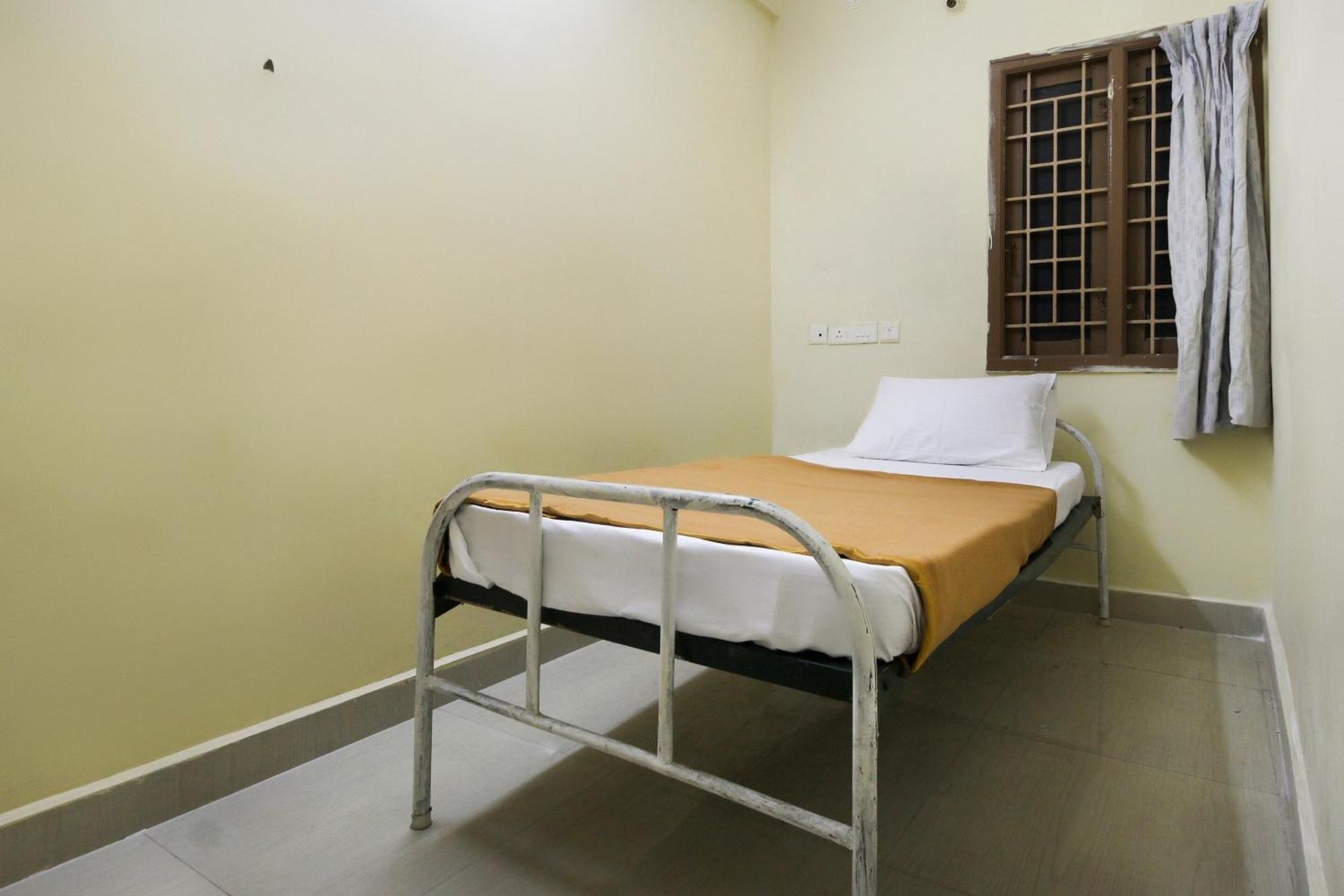 Spot On Jayalakshmi Residency Non Ac Hotel Kovilpatti Bagian luar foto