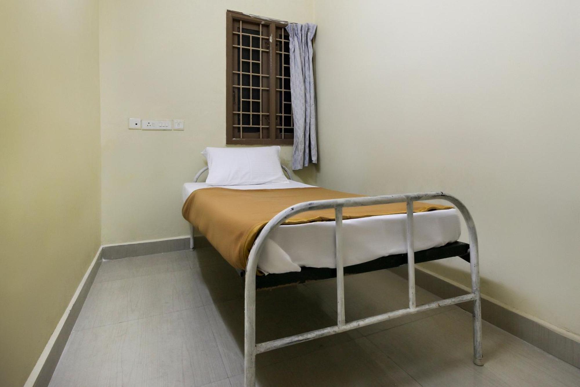 Spot On Jayalakshmi Residency Non Ac Hotel Kovilpatti Bagian luar foto