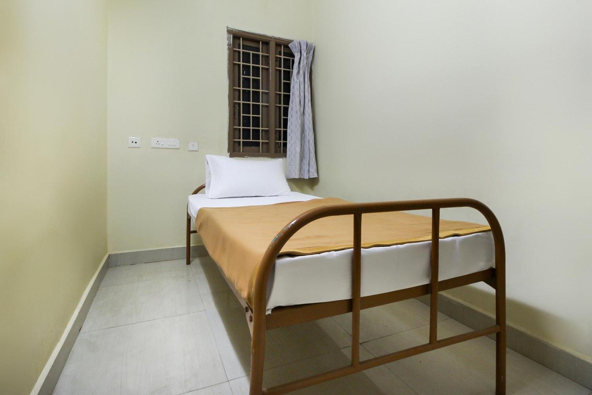 Spot On Jayalakshmi Residency Non Ac Hotel Kovilpatti Bagian luar foto